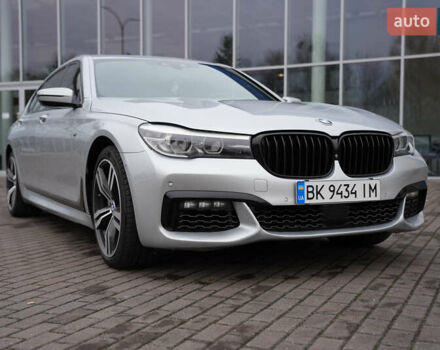 Серый БМВ 7 Серия, объемом двигателя 3 л и пробегом 180 тыс. км за 27000 $, фото 8 на Automoto.ua