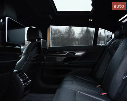 Серый БМВ 7 Серия, объемом двигателя 3 л и пробегом 180 тыс. км за 27000 $, фото 84 на Automoto.ua