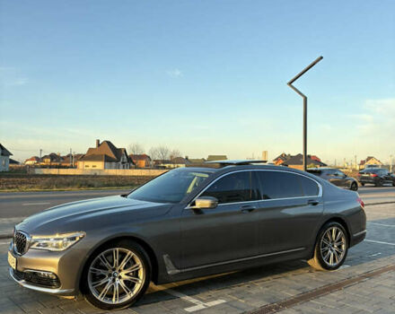 Серый БМВ 7 Серия, объемом двигателя 4.39 л и пробегом 140 тыс. км за 27500 $, фото 5 на Automoto.ua