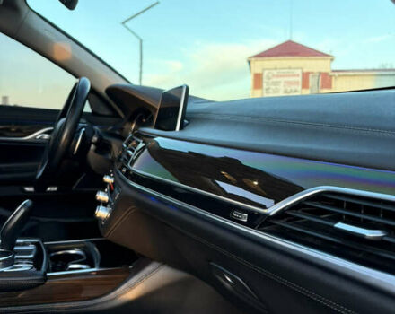 Серый БМВ 7 Серия, объемом двигателя 4.39 л и пробегом 140 тыс. км за 27500 $, фото 46 на Automoto.ua