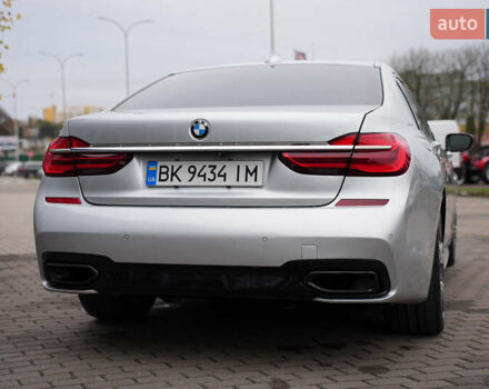 Серый БМВ 7 Серия, объемом двигателя 3 л и пробегом 180 тыс. км за 27000 $, фото 21 на Automoto.ua