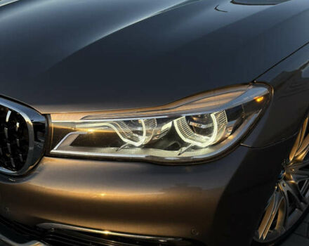 Серый БМВ 7 Серия, объемом двигателя 4.39 л и пробегом 140 тыс. км за 27500 $, фото 26 на Automoto.ua