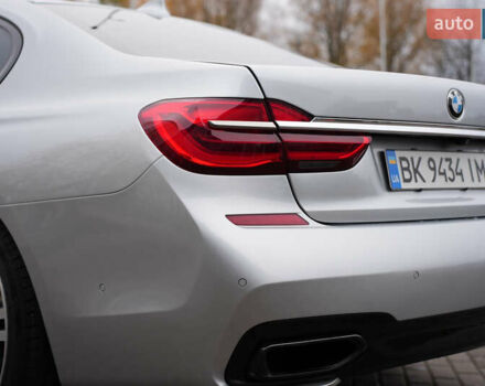 Серый БМВ 7 Серия, объемом двигателя 3 л и пробегом 180 тыс. км за 27000 $, фото 19 на Automoto.ua