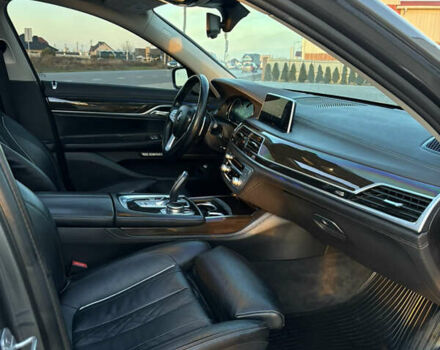 Серый БМВ 7 Серия, объемом двигателя 4.39 л и пробегом 140 тыс. км за 27500 $, фото 27 на Automoto.ua