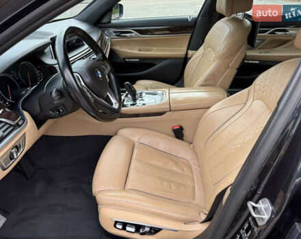 Серый БМВ 7 Серия, объемом двигателя 2.99 л и пробегом 143 тыс. км за 44444 $, фото 17 на Automoto.ua