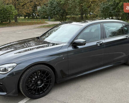 Серый БМВ 7 Серия, объемом двигателя 2.99 л и пробегом 143 тыс. км за 44444 $, фото 2 на Automoto.ua