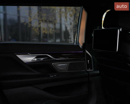 Серый БМВ 7 Серия, объемом двигателя 3 л и пробегом 180 тыс. км за 27000 $, фото 64 на Automoto.ua