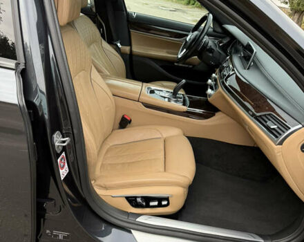 Серый БМВ 7 Серия, объемом двигателя 2.99 л и пробегом 143 тыс. км за 44444 $, фото 20 на Automoto.ua