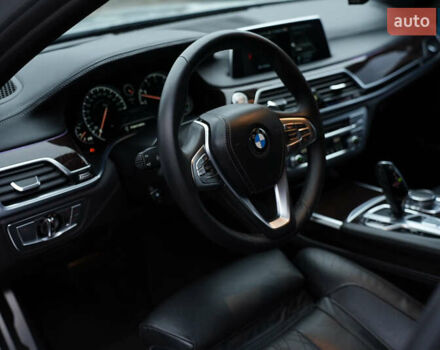 Серый БМВ 7 Серия, объемом двигателя 3 л и пробегом 180 тыс. км за 27000 $, фото 52 на Automoto.ua