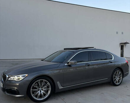 Серый БМВ 7 Серия, объемом двигателя 4.39 л и пробегом 140 тыс. км за 27500 $, фото 76 на Automoto.ua