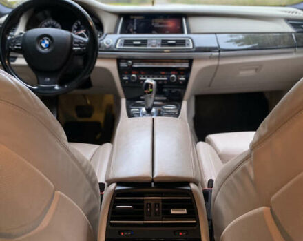 Серый БМВ 7 Серия, объемом двигателя 2.98 л и пробегом 128 тыс. км за 18000 $, фото 13 на Automoto.ua