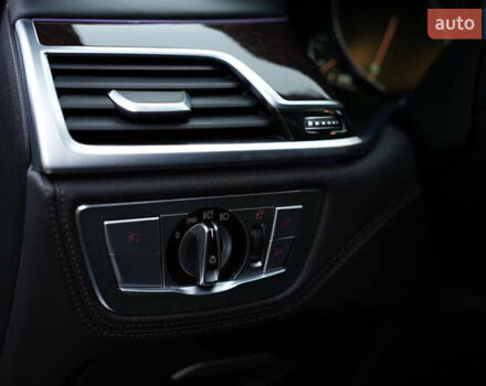 Серый БМВ 7 Серия, объемом двигателя 3 л и пробегом 180 тыс. км за 27000 $, фото 38 на Automoto.ua