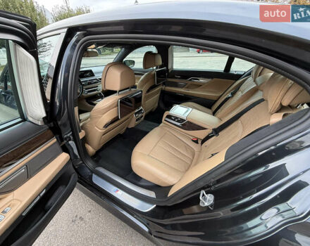 Серый БМВ 7 Серия, объемом двигателя 2.99 л и пробегом 143 тыс. км за 44444 $, фото 15 на Automoto.ua