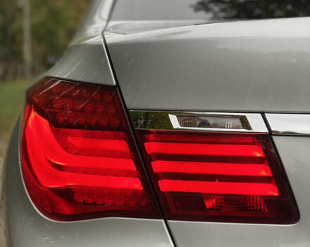 Серый БМВ 7 Серия, объемом двигателя 2.98 л и пробегом 128 тыс. км за 18000 $, фото 4 на Automoto.ua