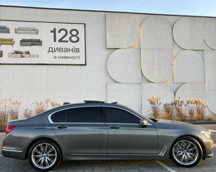 Серый БМВ 7 Серия, объемом двигателя 4.39 л и пробегом 140 тыс. км за 27500 $, фото 3 на Automoto.ua
