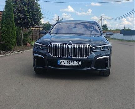 Серый БМВ 7 Серия, объемом двигателя 2 л и пробегом 135 тыс. км за 31500 $, фото 6 на Automoto.ua