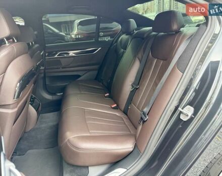 Серый БМВ 7 Серия, объемом двигателя 2.99 л и пробегом 230 тыс. км за 37000 $, фото 13 на Automoto.ua