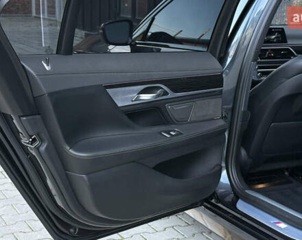 Серый БМВ 7 Серия, объемом двигателя 3 л и пробегом 198 тыс. км за 26500 $, фото 29 на Automoto.ua