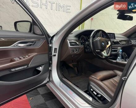 Серый БМВ 7 Серия, объемом двигателя 2.99 л и пробегом 185 тыс. км за 36900 $, фото 15 на Automoto.ua