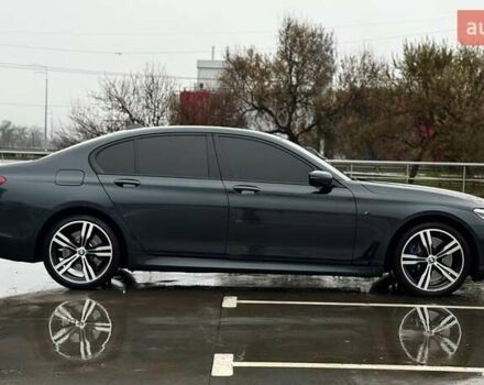Серый БМВ 7 Серия, объемом двигателя 2.99 л и пробегом 233 тыс. км за 34500 $, фото 9 на Automoto.ua