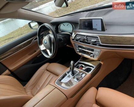 Серый БМВ 7 Серия, объемом двигателя 3 л и пробегом 100 тыс. км за 44000 $, фото 37 на Automoto.ua