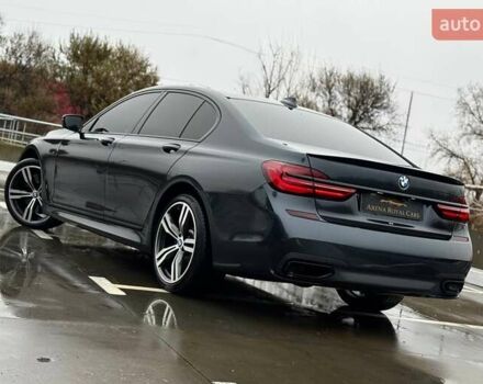 Серый БМВ 7 Серия, объемом двигателя 2.99 л и пробегом 233 тыс. км за 34500 $, фото 14 на Automoto.ua