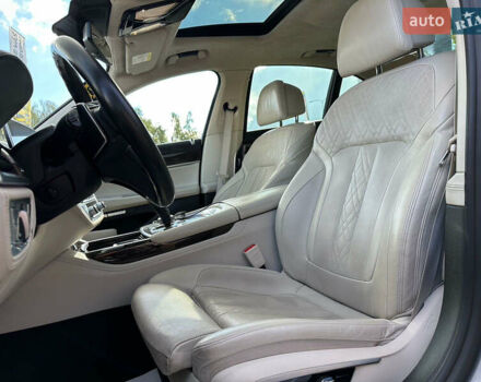 Серый БМВ 7 Серия, объемом двигателя 3 л и пробегом 118 тыс. км за 42000 $, фото 11 на Automoto.ua