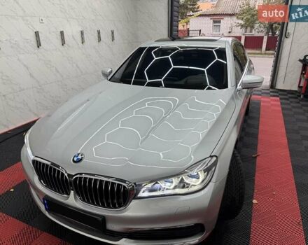 Серый БМВ 7 Серия, объемом двигателя 2.99 л и пробегом 185 тыс. км за 36900 $, фото 1 на Automoto.ua