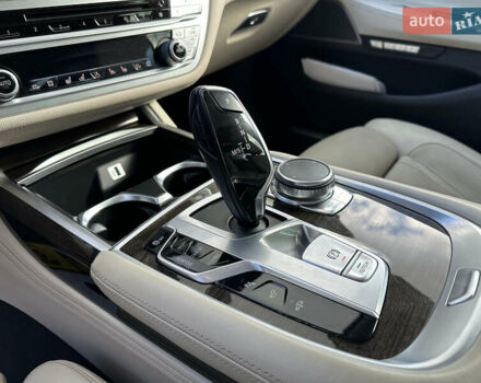 Серый БМВ 7 Серия, объемом двигателя 3 л и пробегом 118 тыс. км за 42000 $, фото 18 на Automoto.ua