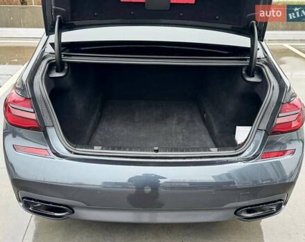 Серый БМВ 7 Серия, объемом двигателя 2.99 л и пробегом 233 тыс. км за 34500 $, фото 47 на Automoto.ua