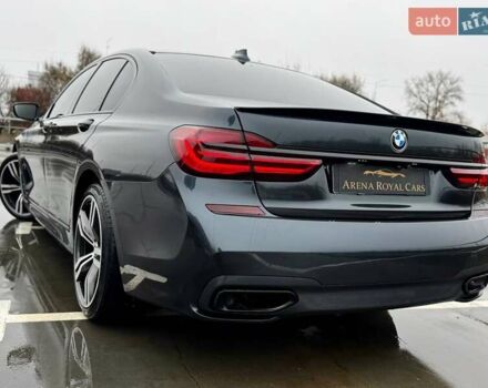 Серый БМВ 7 Серия, объемом двигателя 2.99 л и пробегом 233 тыс. км за 34500 $, фото 15 на Automoto.ua