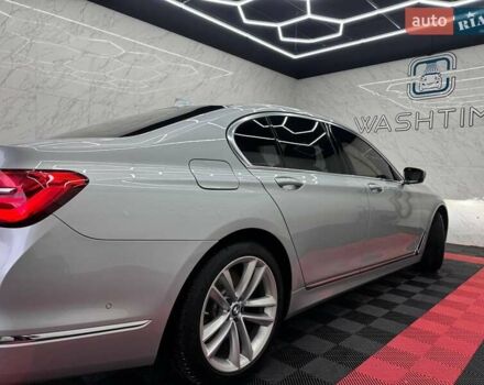 Серый БМВ 7 Серия, объемом двигателя 2.99 л и пробегом 185 тыс. км за 36900 $, фото 7 на Automoto.ua