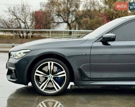 Серый БМВ 7 Серия, объемом двигателя 2.99 л и пробегом 233 тыс. км за 34500 $, фото 5 на Automoto.ua