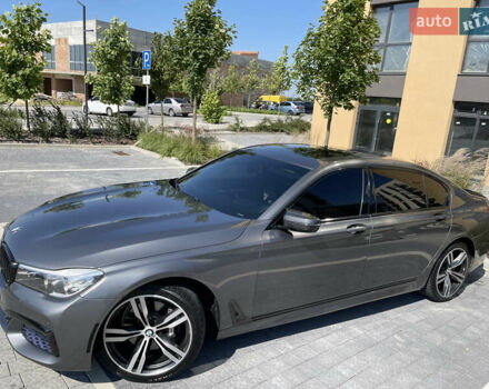 Серый БМВ 7 Серия, объемом двигателя 2.98 л и пробегом 198 тыс. км за 25500 $, фото 3 на Automoto.ua