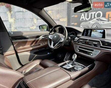 Серый БМВ 7 Серия, объемом двигателя 2.99 л и пробегом 230 тыс. км за 37000 $, фото 16 на Automoto.ua