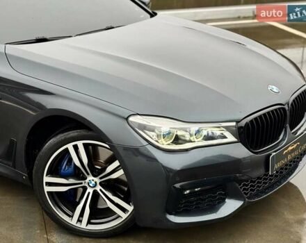 Серый БМВ 7 Серия, объемом двигателя 2.99 л и пробегом 233 тыс. км за 34500 $, фото 7 на Automoto.ua