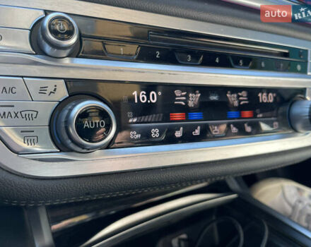 Серый БМВ 7 Серия, объемом двигателя 2.98 л и пробегом 198 тыс. км за 25500 $, фото 12 на Automoto.ua