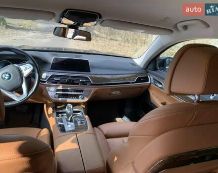 Серый БМВ 7 Серия, объемом двигателя 3 л и пробегом 100 тыс. км за 44000 $, фото 25 на Automoto.ua