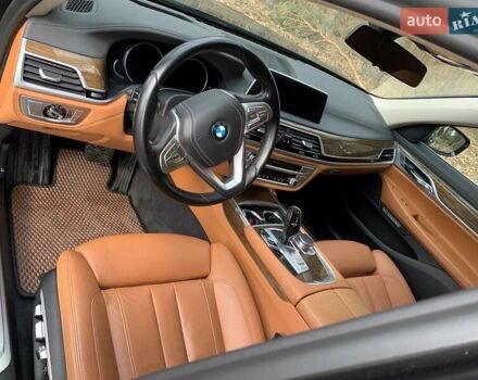 Серый БМВ 7 Серия, объемом двигателя 3 л и пробегом 100 тыс. км за 44000 $, фото 27 на Automoto.ua