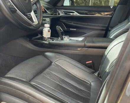 Серый БМВ 7 Серия, объемом двигателя 2.98 л и пробегом 198 тыс. км за 25500 $, фото 16 на Automoto.ua