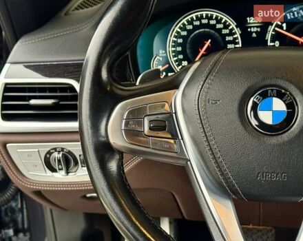 Серый БМВ 7 Серия, объемом двигателя 2.99 л и пробегом 233 тыс. км за 34500 $, фото 33 на Automoto.ua