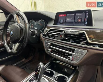 Серый БМВ 7 Серия, объемом двигателя 2.99 л и пробегом 185 тыс. км за 36900 $, фото 3 на Automoto.ua