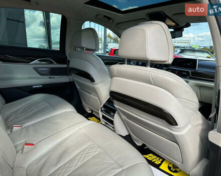 Серый БМВ 7 Серия, объемом двигателя 3 л и пробегом 118 тыс. км за 42000 $, фото 10 на Automoto.ua