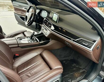 Серый БМВ 7 Серия, объемом двигателя 2.99 л и пробегом 233 тыс. км за 34500 $, фото 23 на Automoto.ua