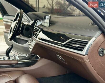 Серый БМВ 7 Серия, объемом двигателя 2.99 л и пробегом 233 тыс. км за 34500 $, фото 44 на Automoto.ua