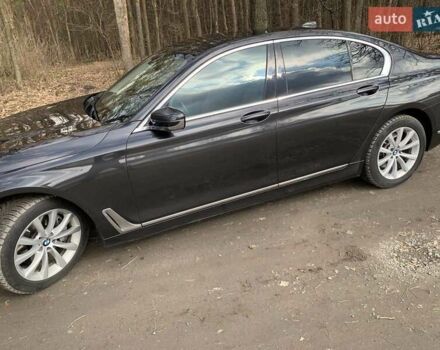 Серый БМВ 7 Серия, объемом двигателя 3 л и пробегом 100 тыс. км за 44000 $, фото 18 на Automoto.ua
