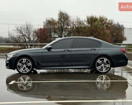 Серый БМВ 7 Серия, объемом двигателя 2.99 л и пробегом 233 тыс. км за 34500 $, фото 4 на Automoto.ua