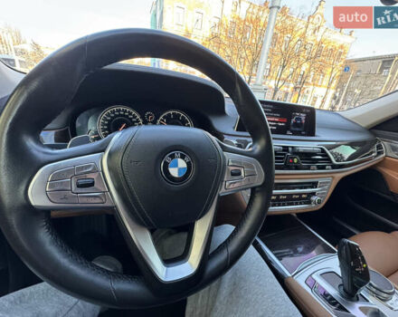 Серый БМВ 7 Серия, объемом двигателя 3 л и пробегом 180 тыс. км за 38000 $, фото 67 на Automoto.ua