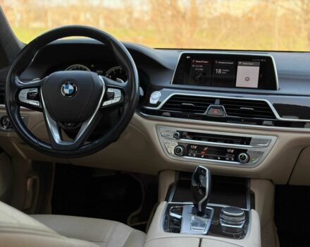 Серый БМВ 7 Серия, объемом двигателя 3 л и пробегом 92 тыс. км за 31000 $, фото 20 на Automoto.ua