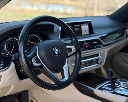 Серый БМВ 7 Серия, объемом двигателя 3 л и пробегом 92 тыс. км за 31000 $, фото 14 на Automoto.ua